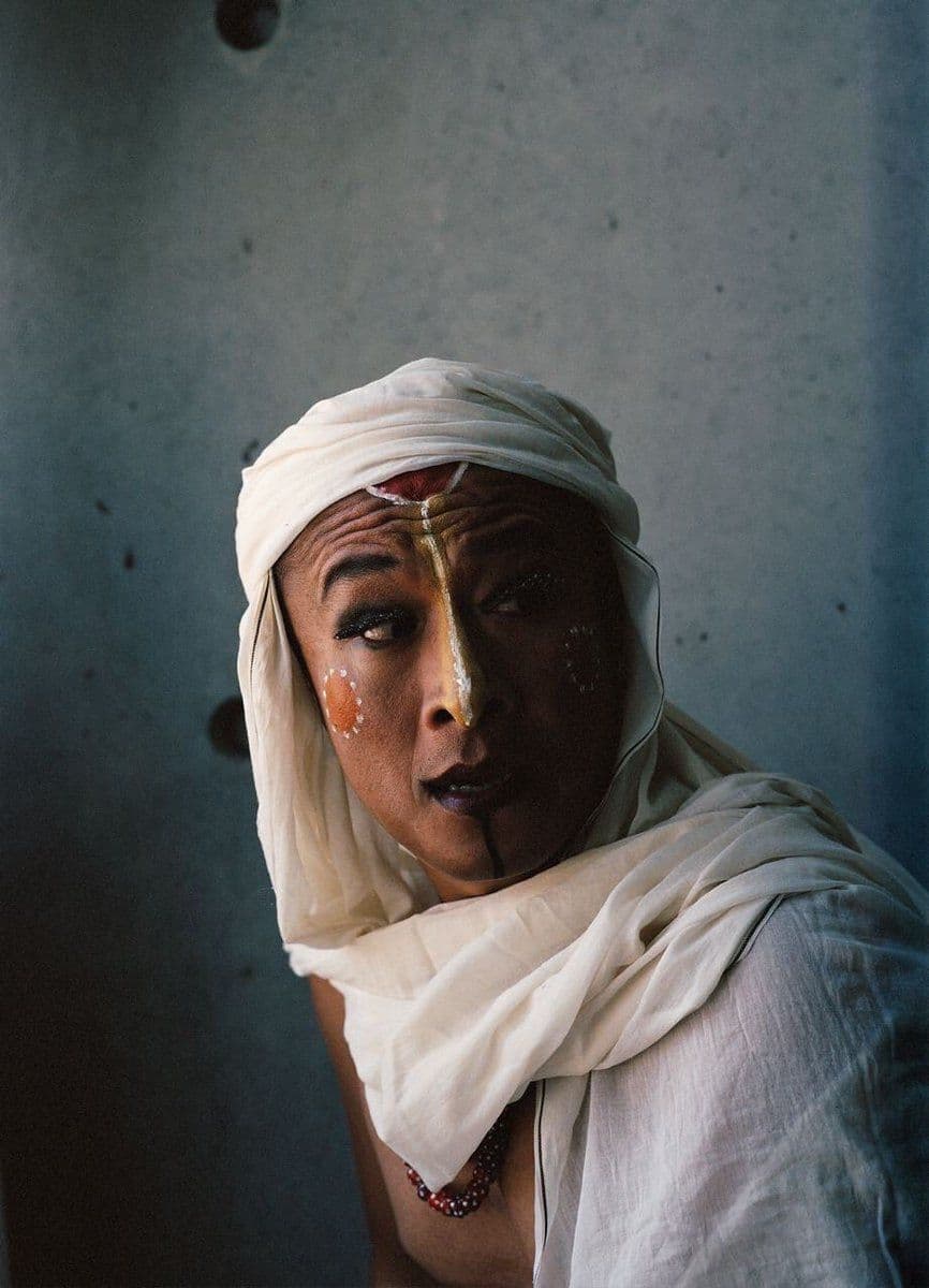 ocho dharmas mundanos